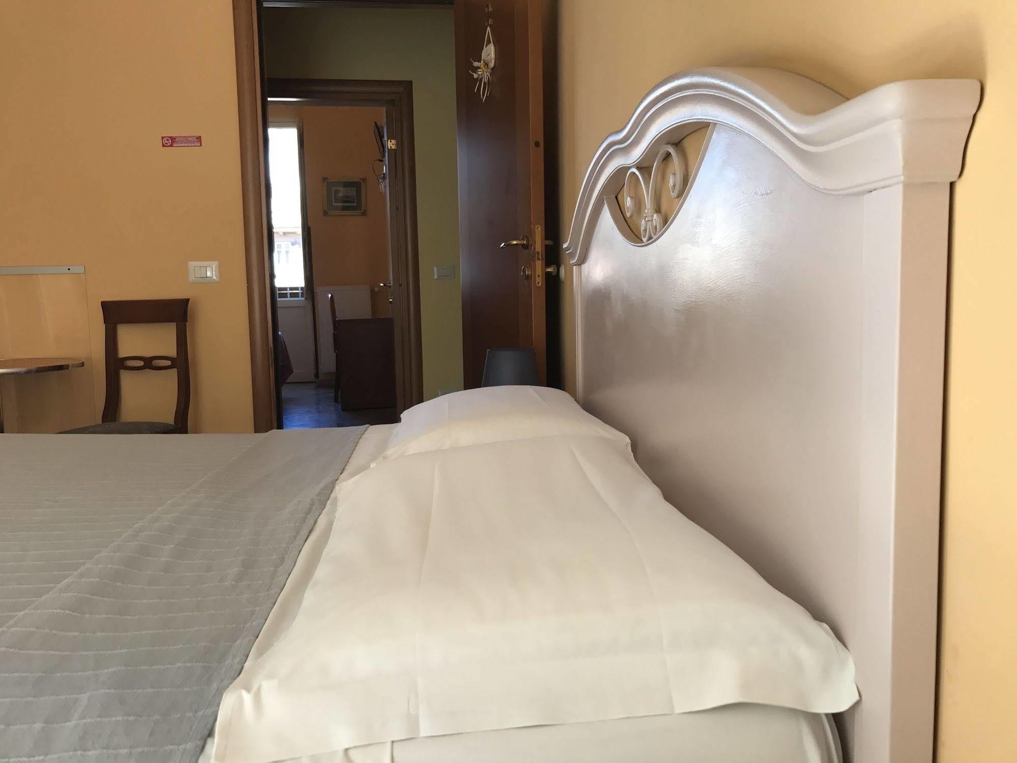 San Daniele Bundi House Hotell Roma Eksteriør bilde